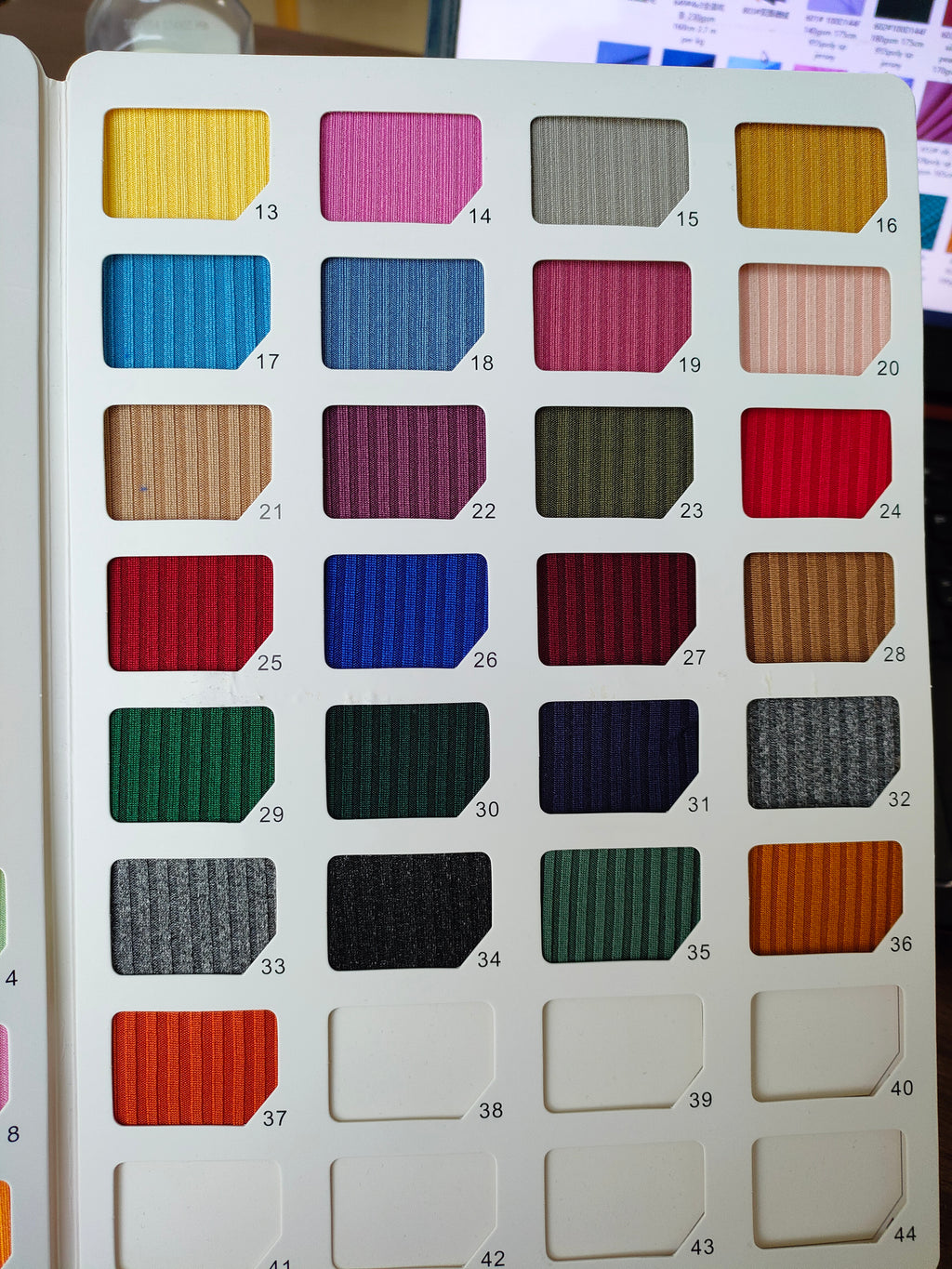649  4×3 Rib Knit Fabric | 160cm 230gsm   / Ready Made